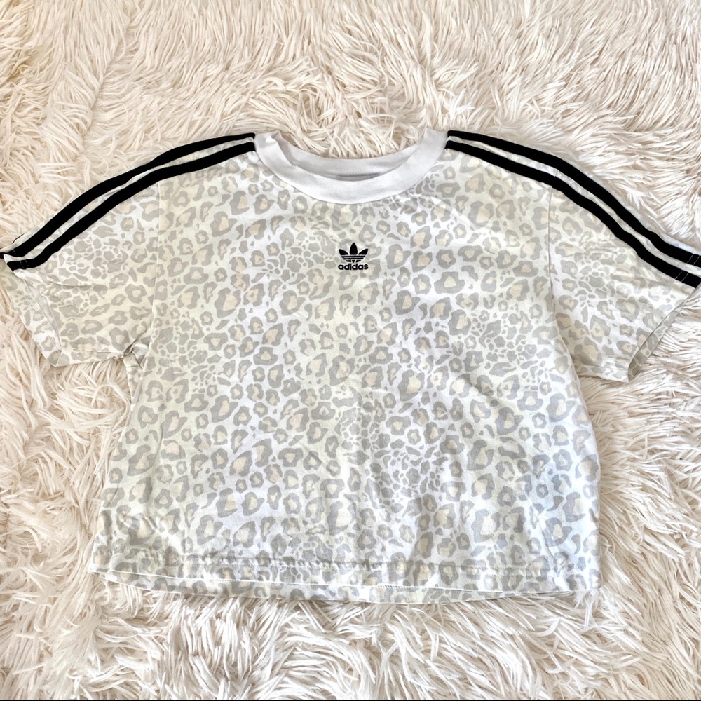 Adidas top